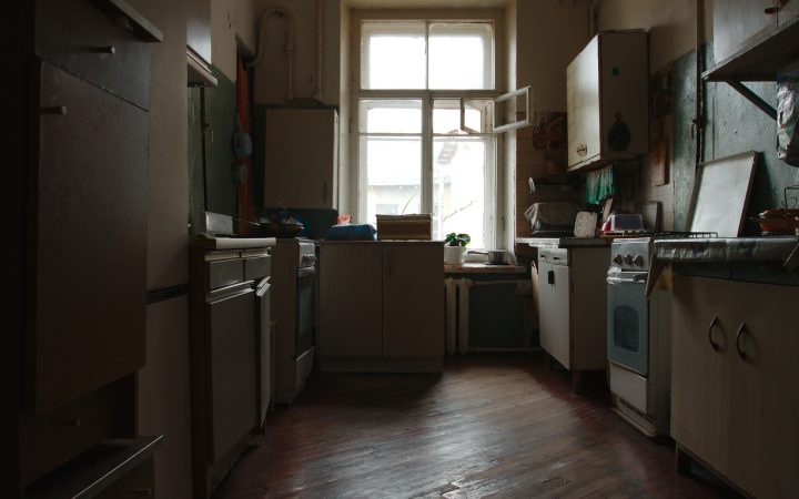 【知らないと損】家を解体するベストタイミング&年間スケジュール