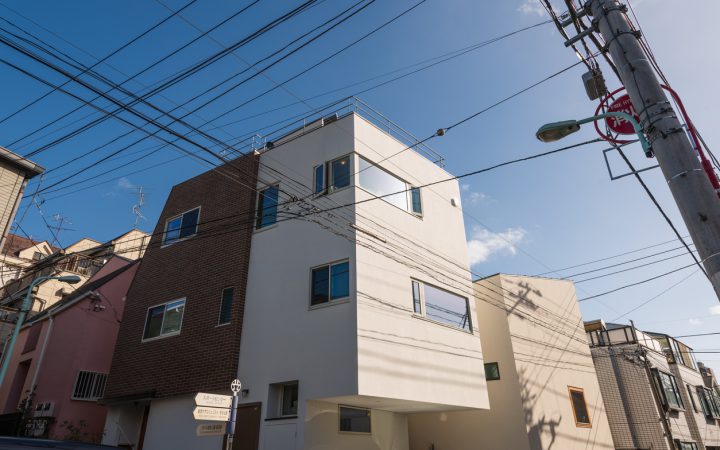 ３階建て住宅の解体は難しい？費用・工期・リスクをプロが解説
