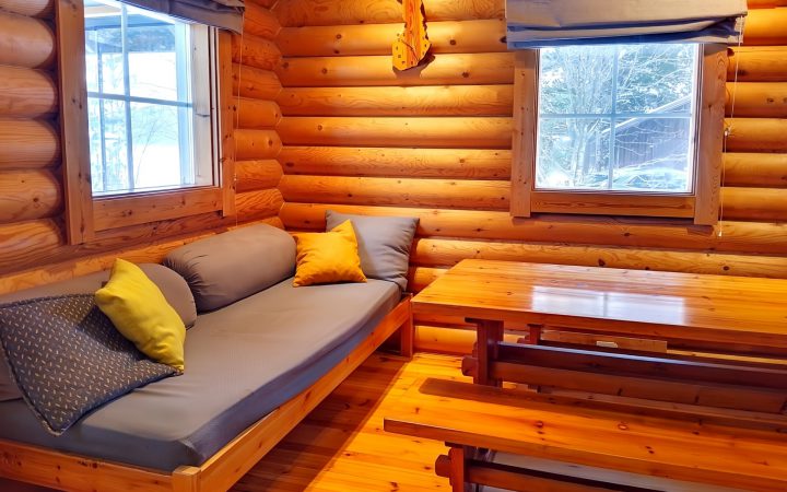 ログハウスの解体は難しい？ 費用と工事方法のポイント