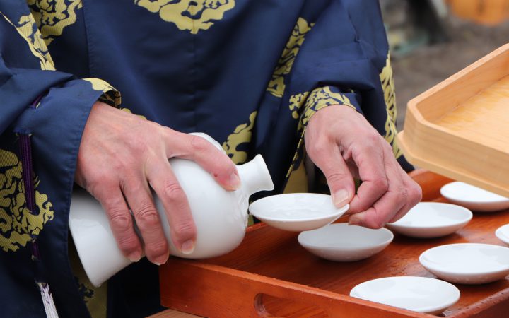 解体工事のお祓い完全ガイド～必要性・手順とお酒の扱い方～